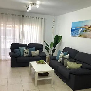 https://edificio-teresa.adeje-hotels.com